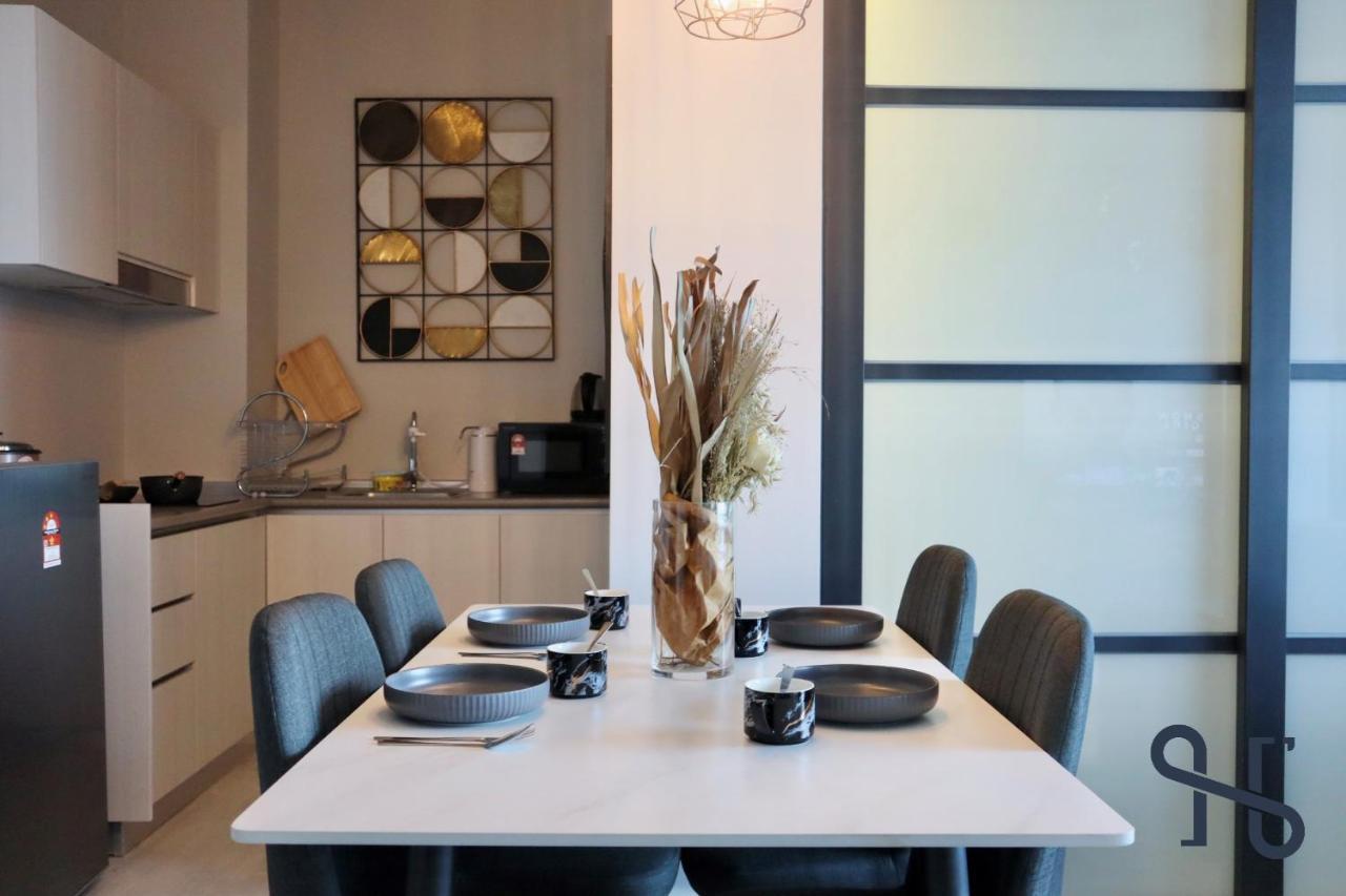 Homesuite' At Jesselton Quay Apartment *