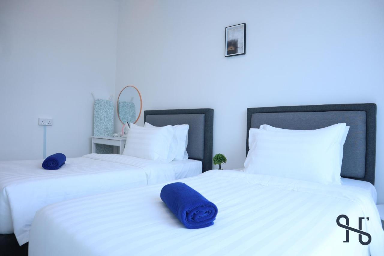 Homesuite' At Jesselton Quay Apartment