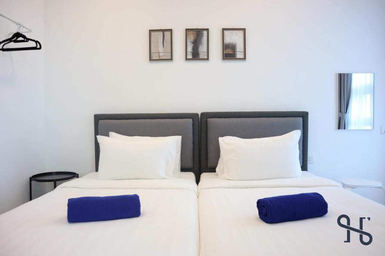 Homesuite' At Jesselton Quay *
