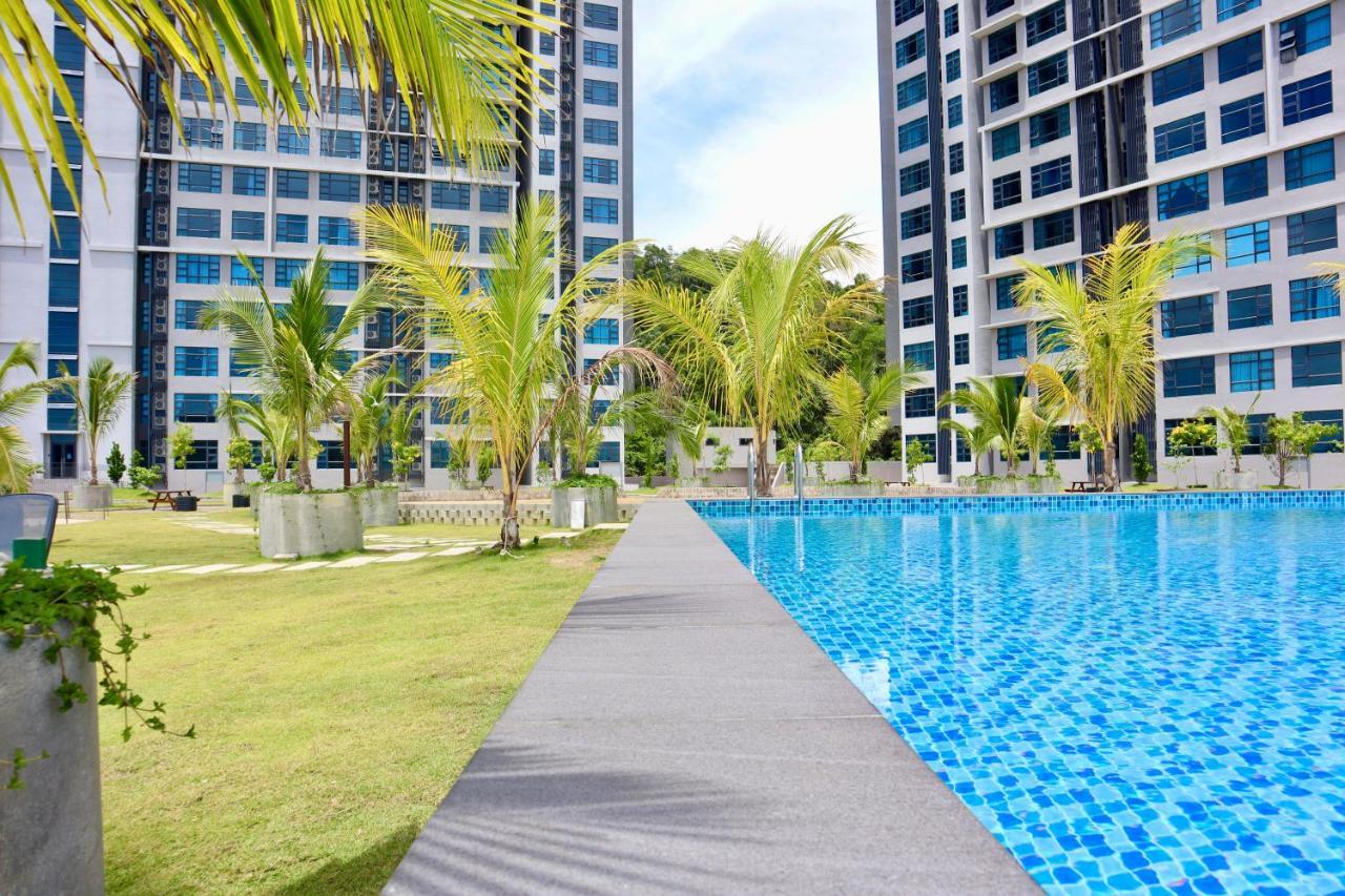 Homesuite' At Jesselton Quay