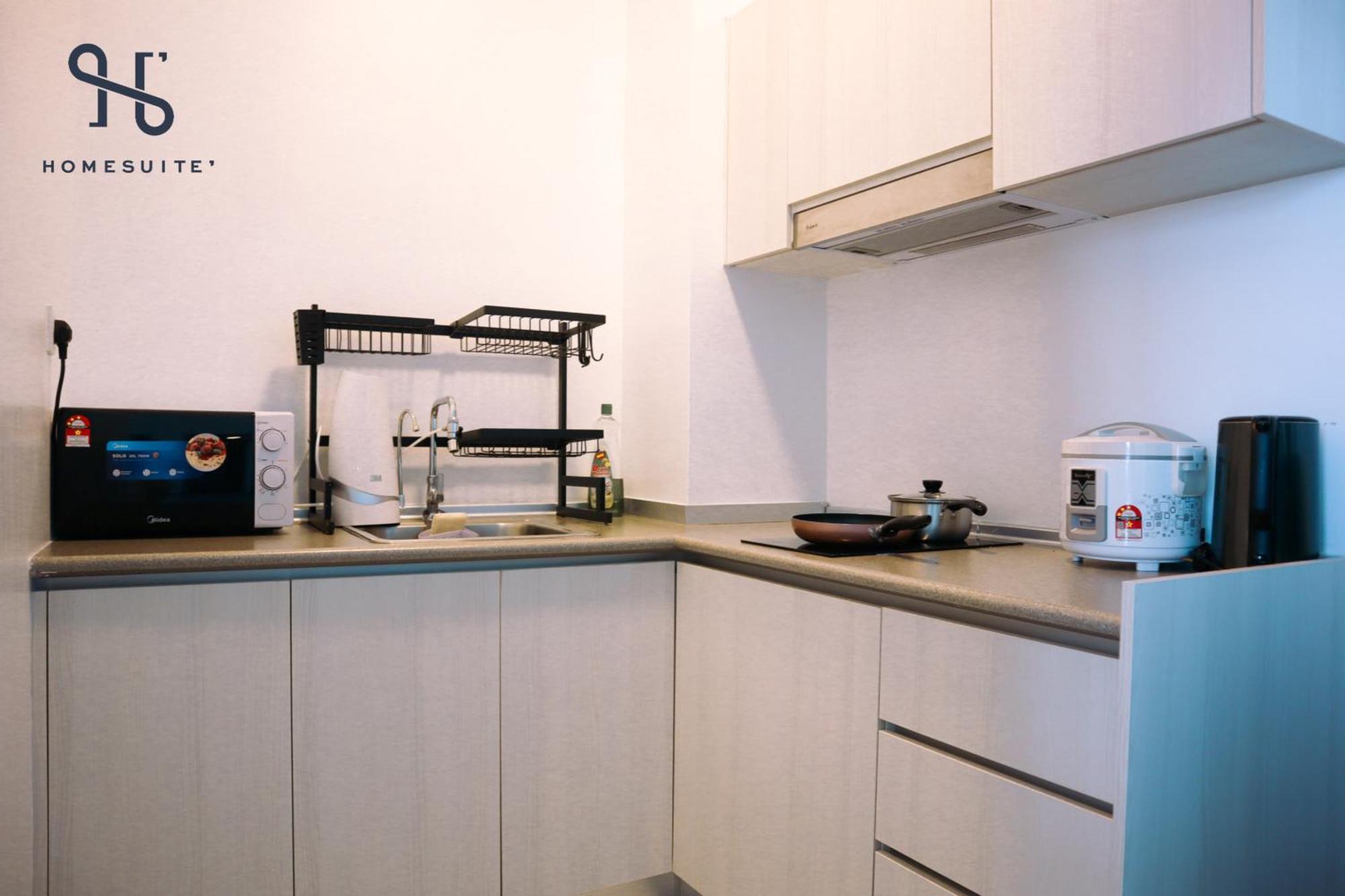 Homesuite' At Jesselton Quay Apartment *